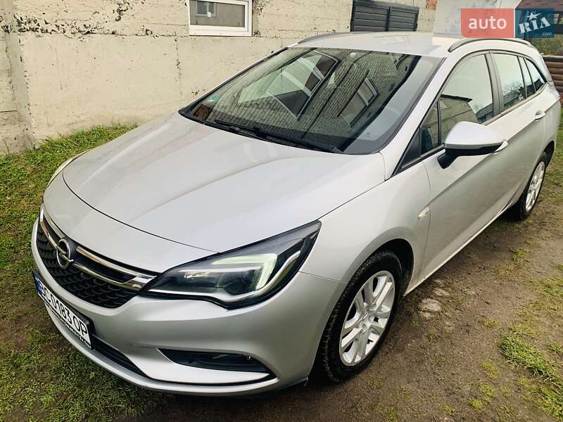 Универсал Opel Astra 2016 в Лопатине