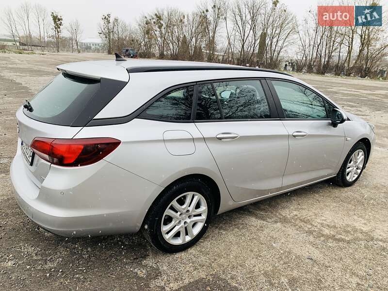 Универсал Opel Astra 2016 в Лопатине