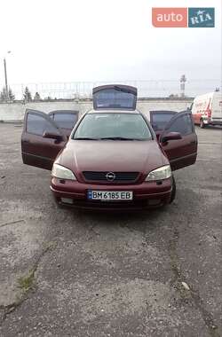Хэтчбек Opel Astra 2003 в 