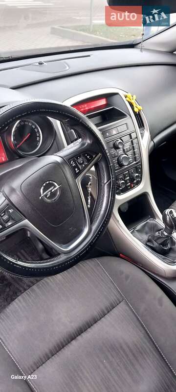 Хетчбек Opel Astra 2010 в Шептицькому фото 12 Хетчбек Opel Astra 2010 в Шептицькому