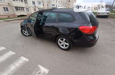 Універсал Opel Astra 2011 в Харкові