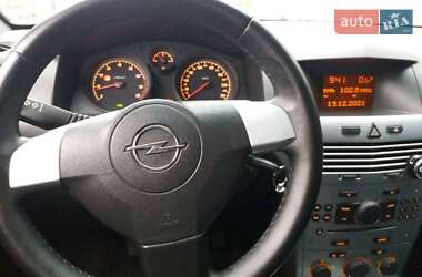 Универсал Opel Astra 2009 в 