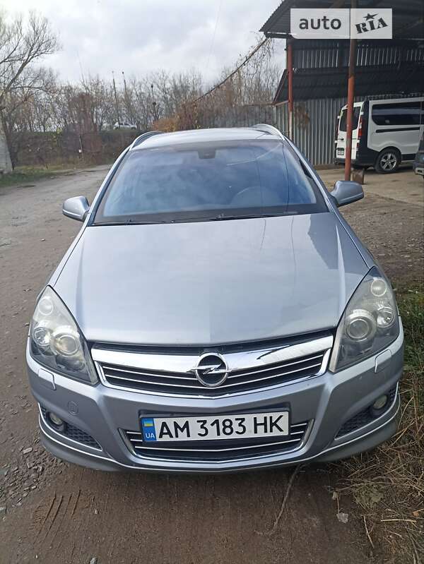 Универсал Opel Astra 2009 в Бердичеве