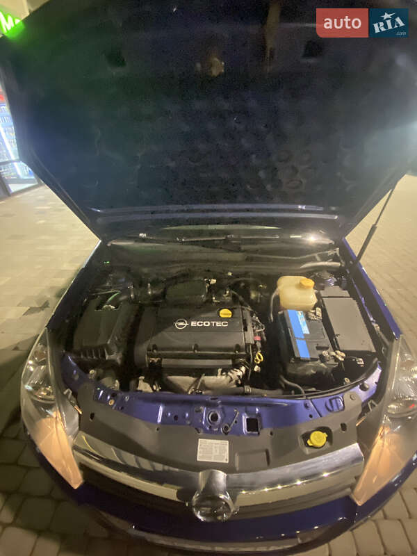 Хетчбек Opel Astra 2004 в Івано-Франківську фото 12 Хетчбек Opel Astra 2004 в Івано-Франківську