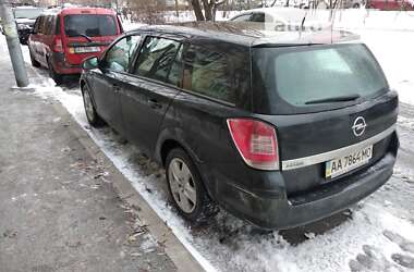 Універсал Opel Astra 2013 в Києві