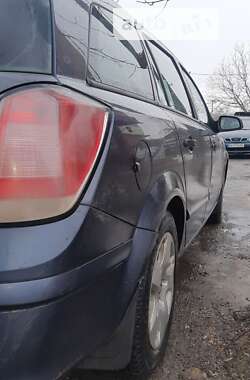 Универсал Opel Astra 2005 в 