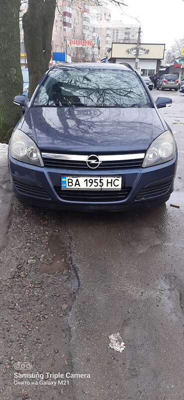 Универсал Opel Astra 2005 в 