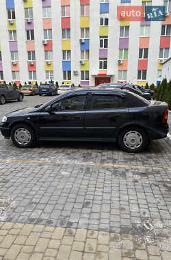 Седан Opel Astra 2006 в Харькове