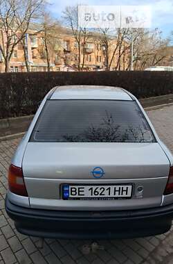 Седан Opel Astra 1993 в Николаеве