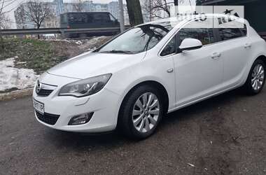 Хэтчбек Opel Astra 2010 в Киеве