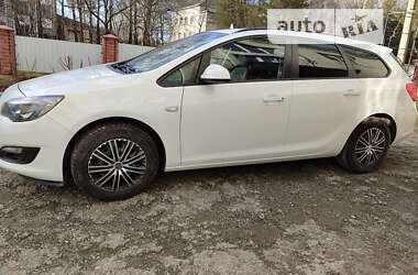 Универсал Opel Astra 2015 в Чорткове
