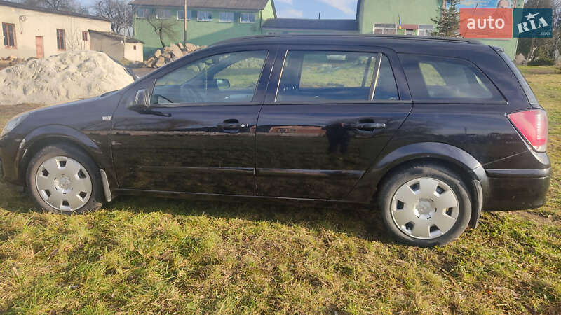 Универсал Opel Astra 2006 в Рогатине