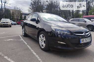 Універсал Opel Astra 2012 в Вінниці