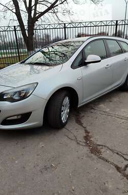 Универсал Opel Astra 2012 в Богдановке