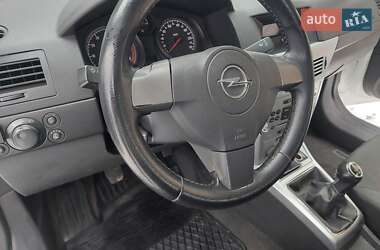 Универсал Opel Astra 2009 в 