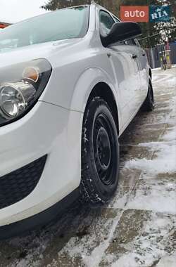Универсал Opel Astra 2009 в 