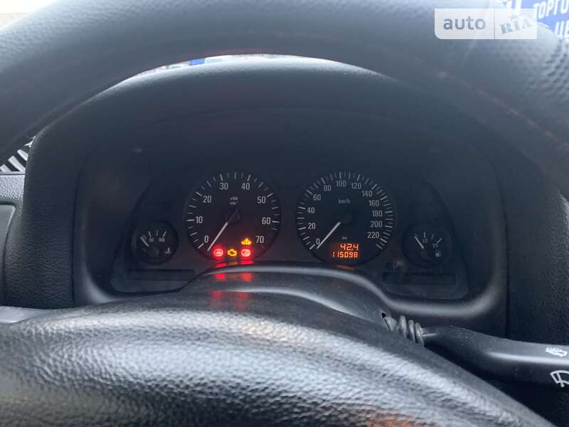 Седан Opel Astra 2008 в Хусте