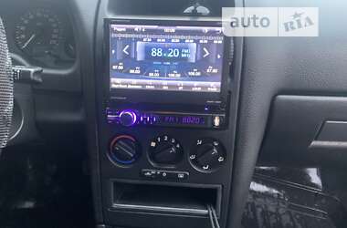 Седан Opel Astra 2008 в 