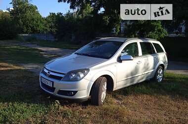 Универсал Opel Astra 2006 в Черкассах