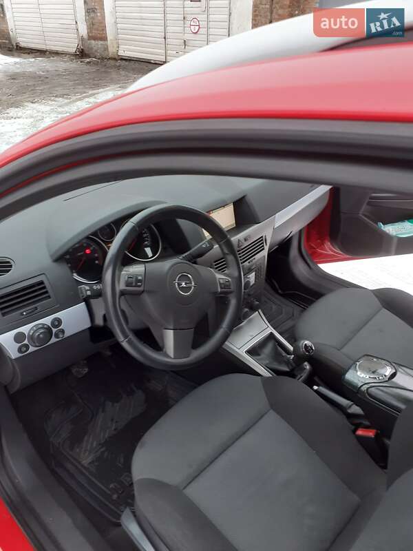 Универсал Opel Astra 2006 в Люботине