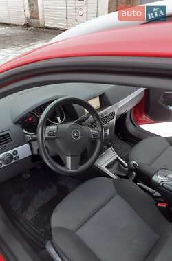 Универсал Opel Astra 2006 в 