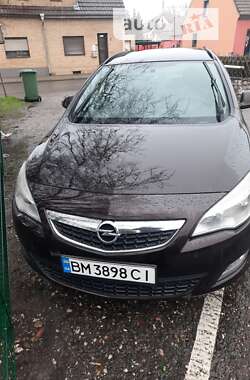 Універсал Opel Astra 2012 в Шостці