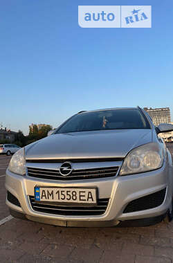 Універсал Opel Astra 2008 в Житомирі