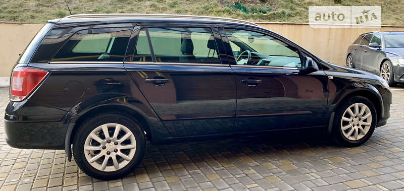 Універсал Opel Astra 2008 в Вінниці