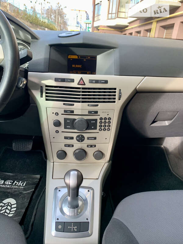 Універсал Opel Astra 2008 в Вінниці