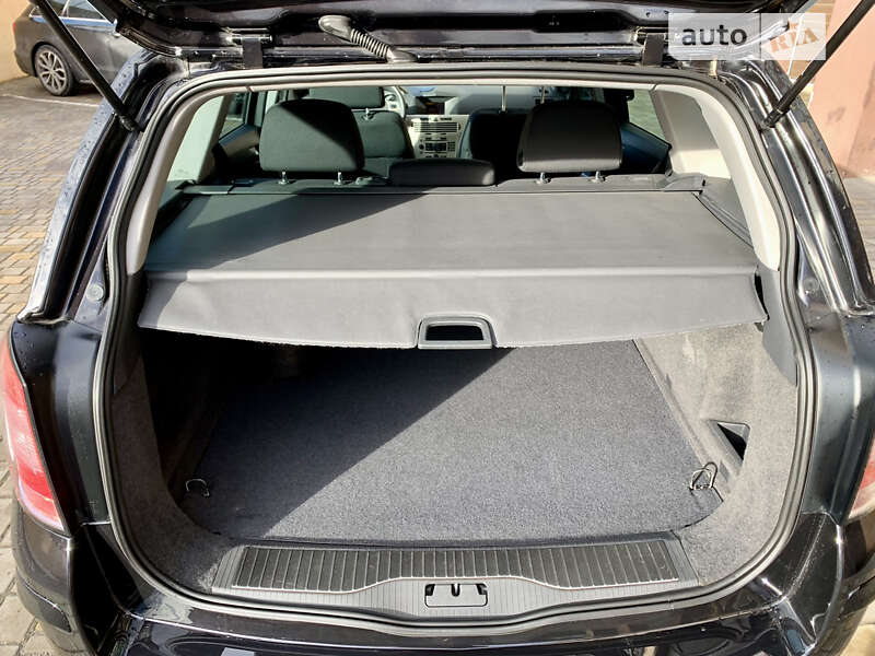 Універсал Opel Astra 2008 в Вінниці