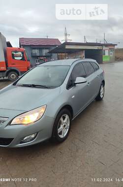 Универсал Opel Astra 2011 в Турке