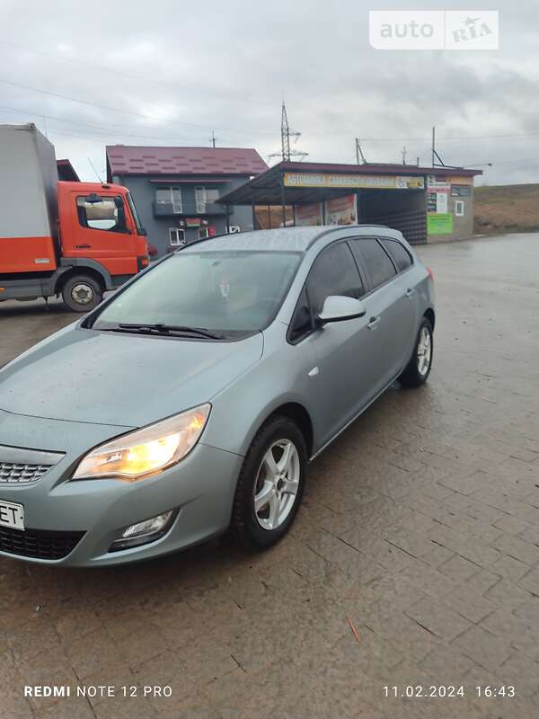 Універсал Opel Astra 2011 в Турці