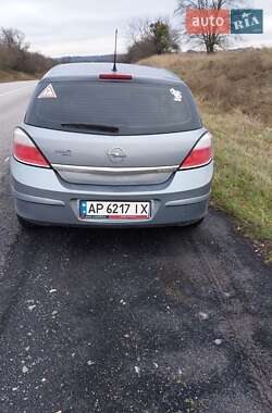 Хэтчбек Opel Astra 2004 в Мукачево