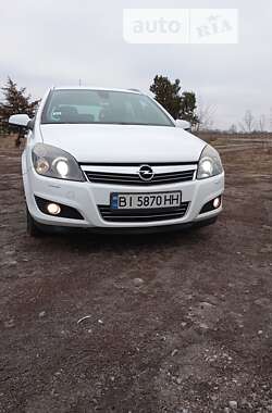 Универсал Opel Astra 2008 в Пирятине