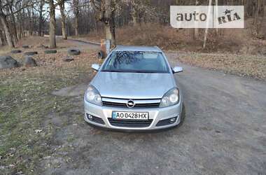 Универсал Opel Astra 2004 в Ужгороде