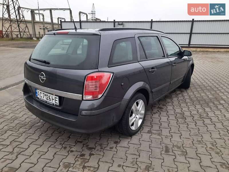 Универсал Opel Astra 2008 в Луцке