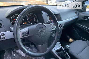 Універсал Opel Astra 2006 в Харкові