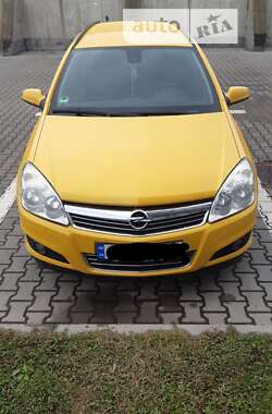 Універсал Opel Astra 2008 в Івано-Франківську