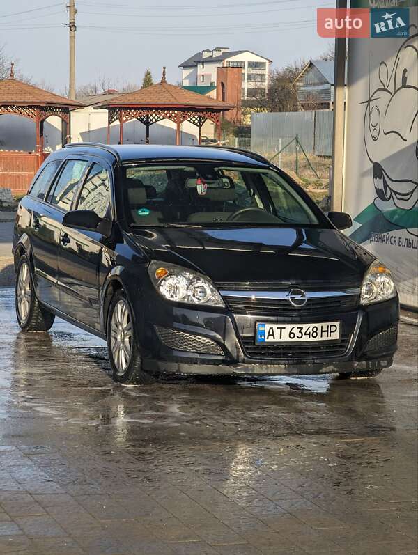 Універсал Opel Astra 2008 в Івано-Франківську