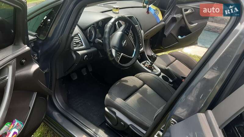 Седан Opel Astra 2012 в Богородчанах