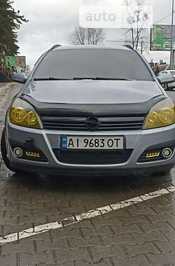 Универсал Opel Astra 2006 в Буче