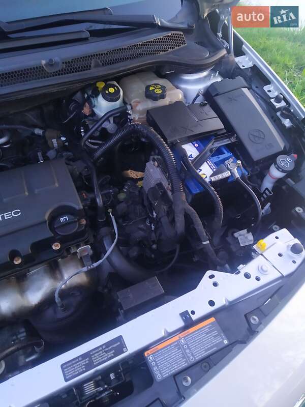 Універсал Opel Astra 2010 в Надвірній