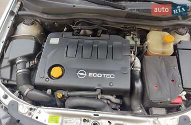 Универсал Opel Astra 2006 в 
