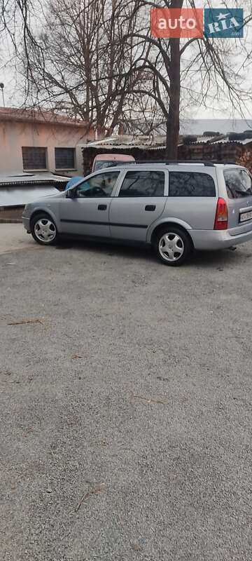 Универсал Opel Astra 2000 в Ужгороде