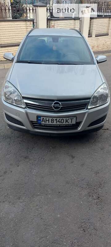 Універсал Opel Astra 2007 в Дніпрі