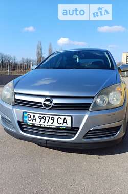 Хетчбек Opel Astra 2004 в Кропивницькому