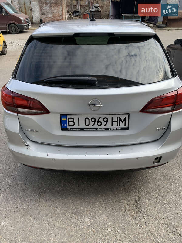 Універсал Opel Astra 2016 в Кременчуці