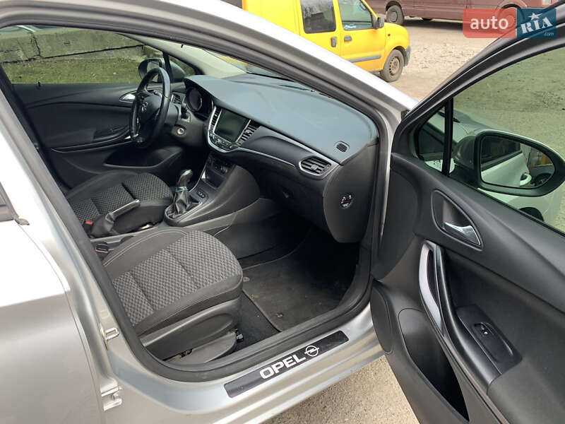 Універсал Opel Astra 2016 в Кременчуці