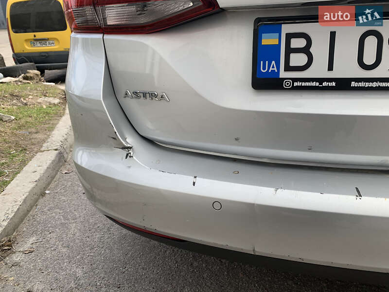 Універсал Opel Astra 2016 в Кременчуці