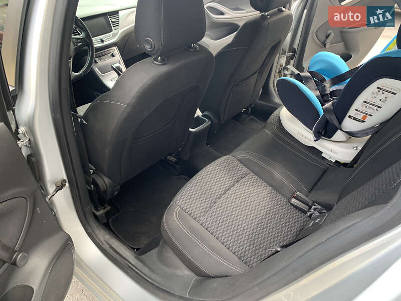 Універсал Opel Astra 2016 в Кременчуці